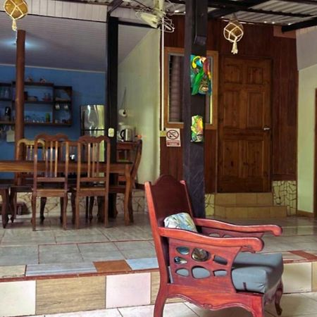 מלון Drakes Bay Casita Happy Feet And Tours Corcovado מראה חיצוני תמונה